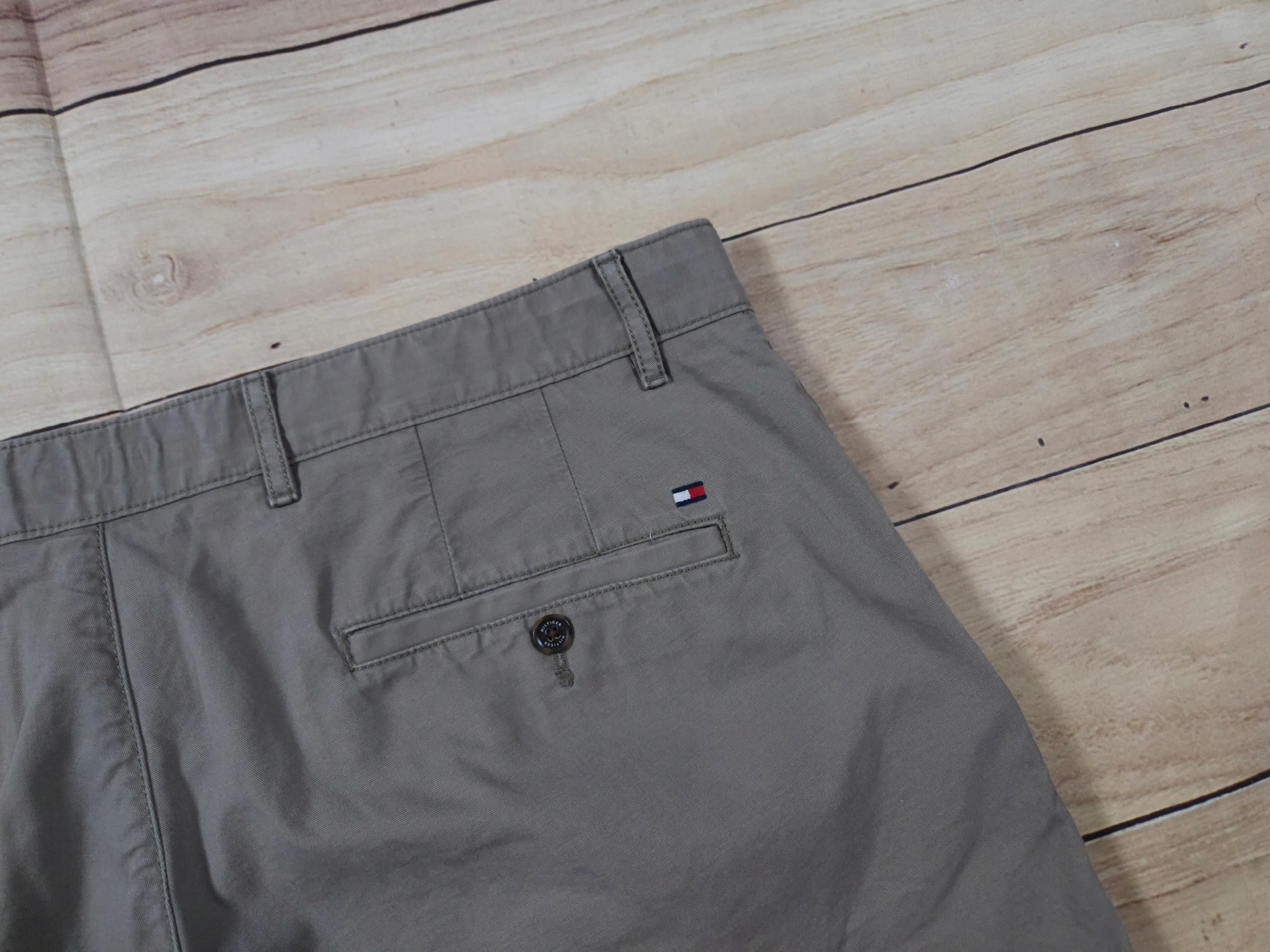 TOMMY HILFIGER Brooklyn Short Spodenki Chinos Męskie Logowane r. 40
