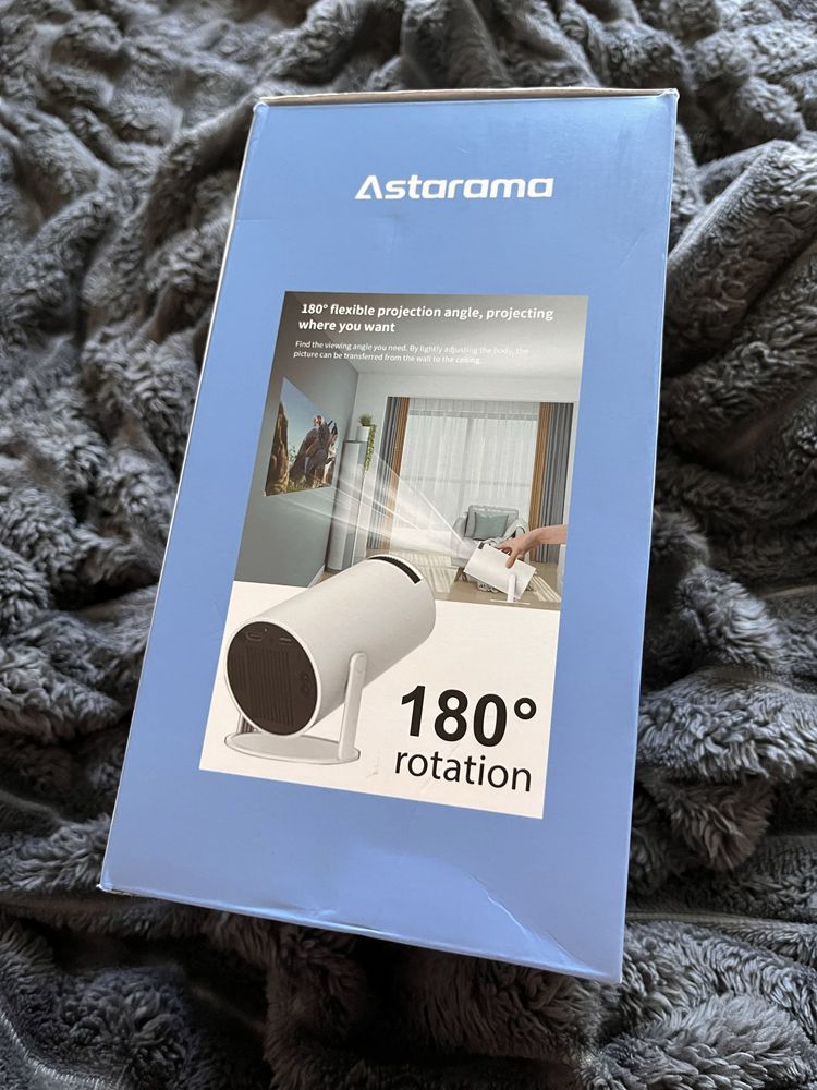 Astarama portable projector