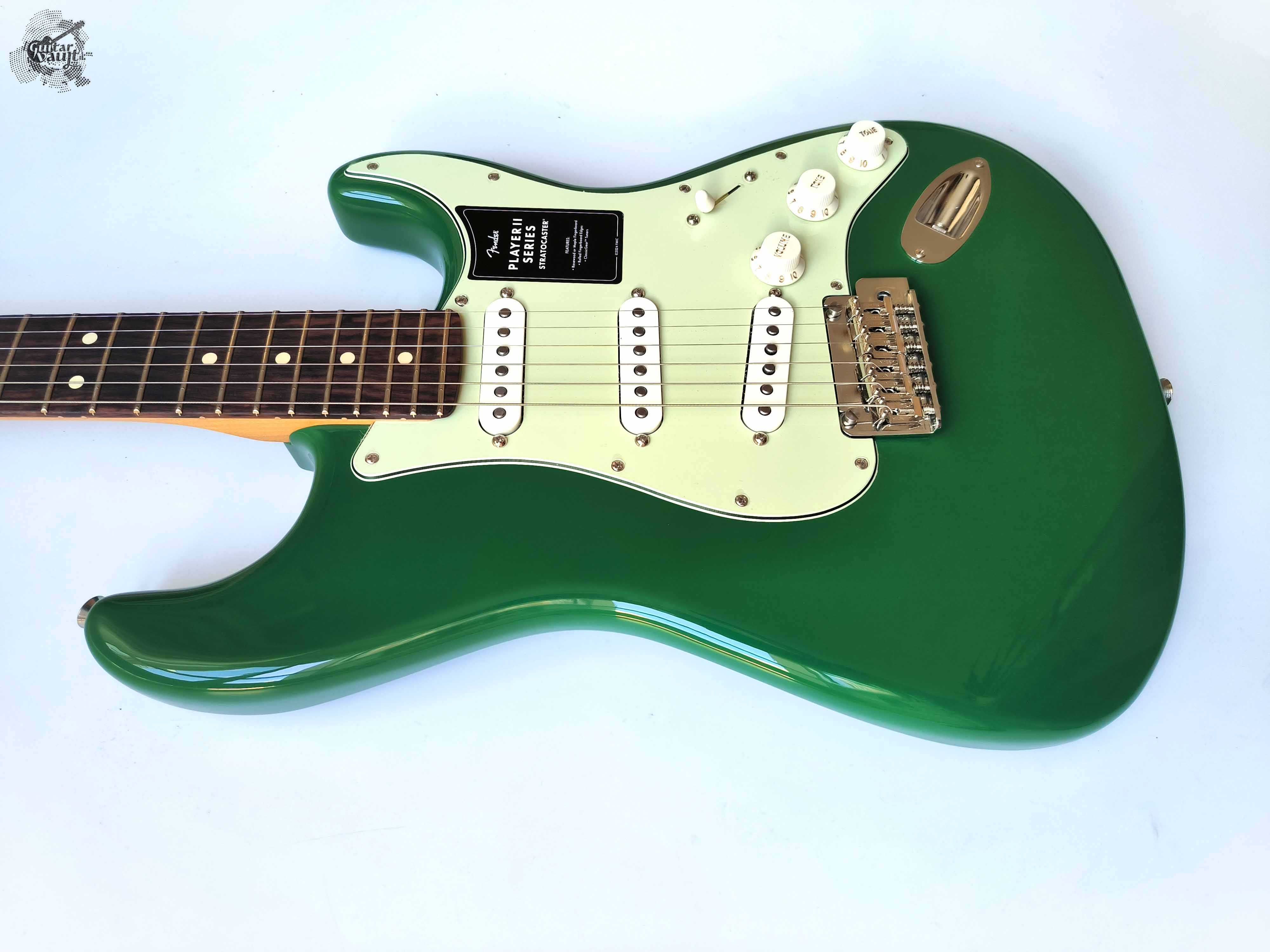 '2025 Fender® Limited Edition Player II Stratocaster® Forest Green
