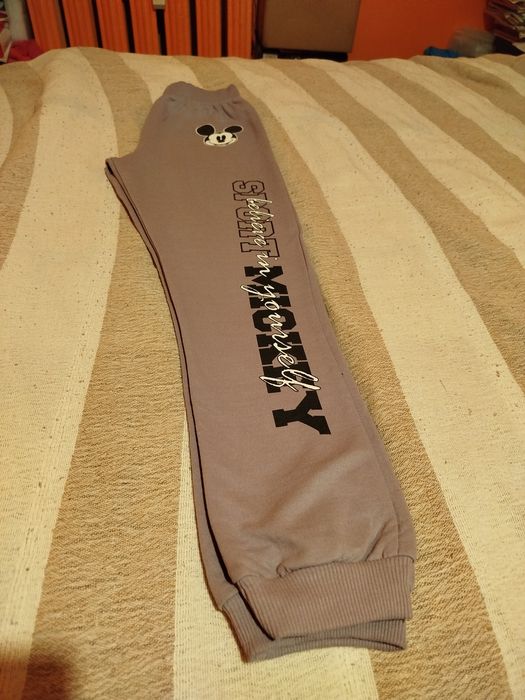 Spodnie dresowe Mickey Mouse 146/152