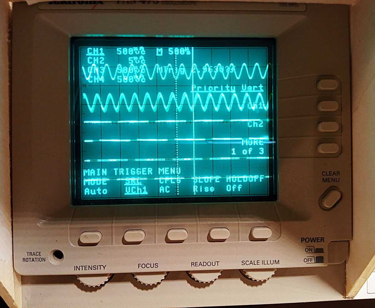 4-х какнальный осциллограф Tektronix TAS-475 100 MHz