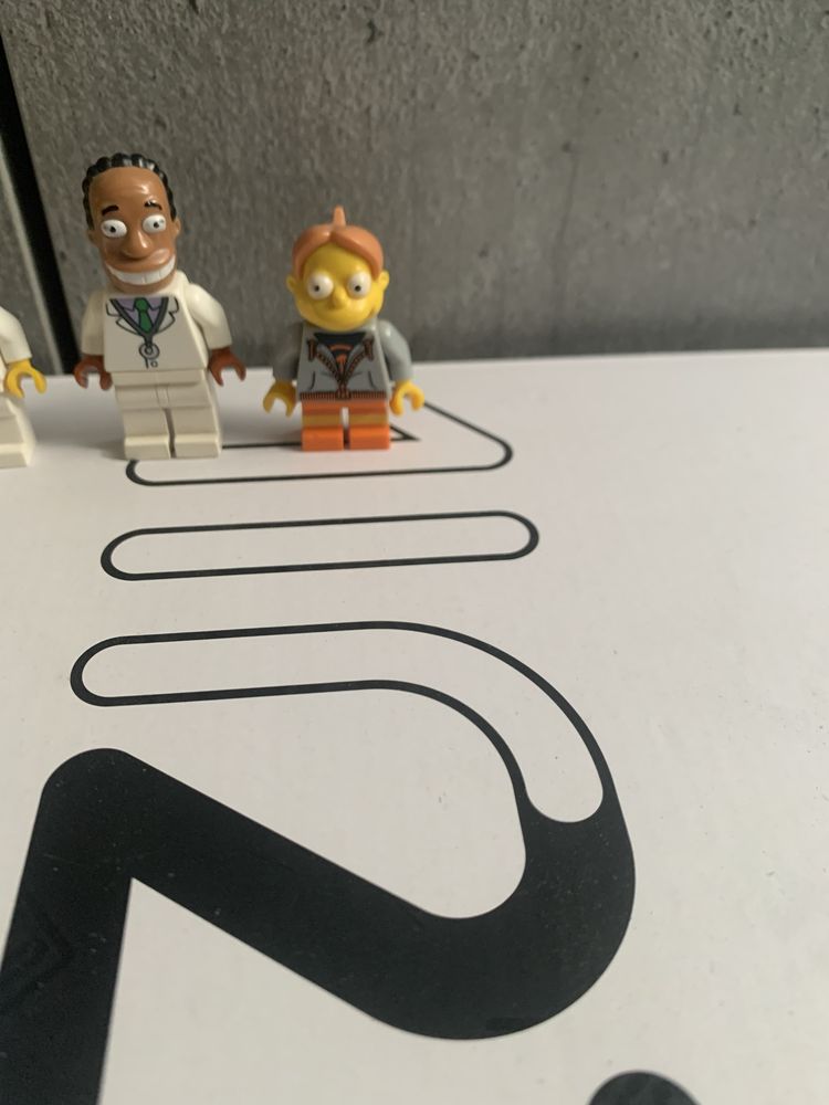 Figurki lego Simpsons