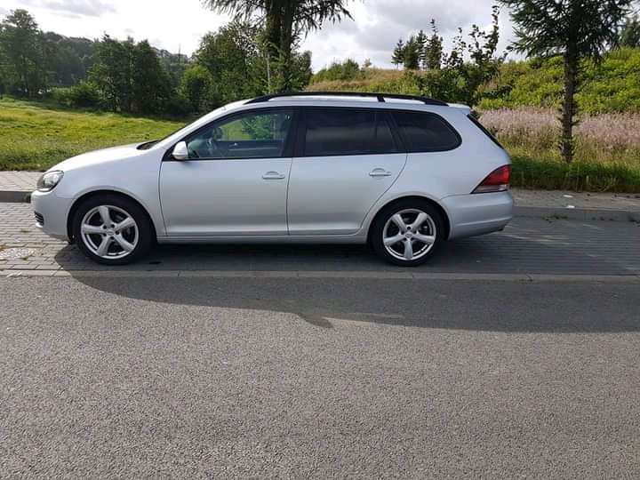 Volkswagen Golf 6 1.6 TDI 2010 rok