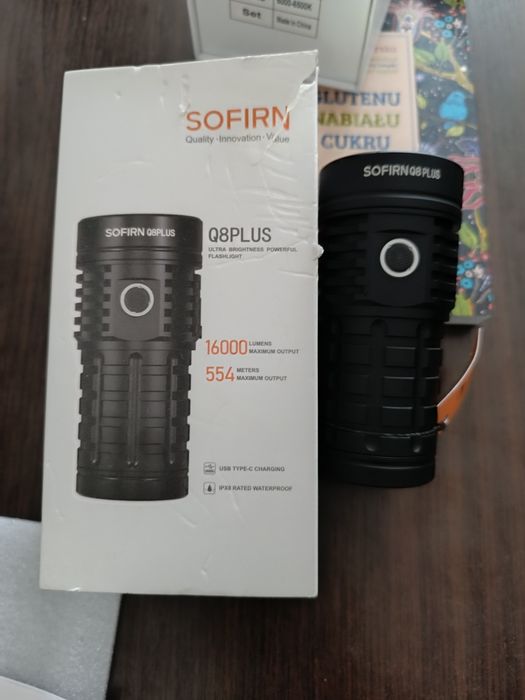 Sprzedam nową latarkę sofirn Q8plus