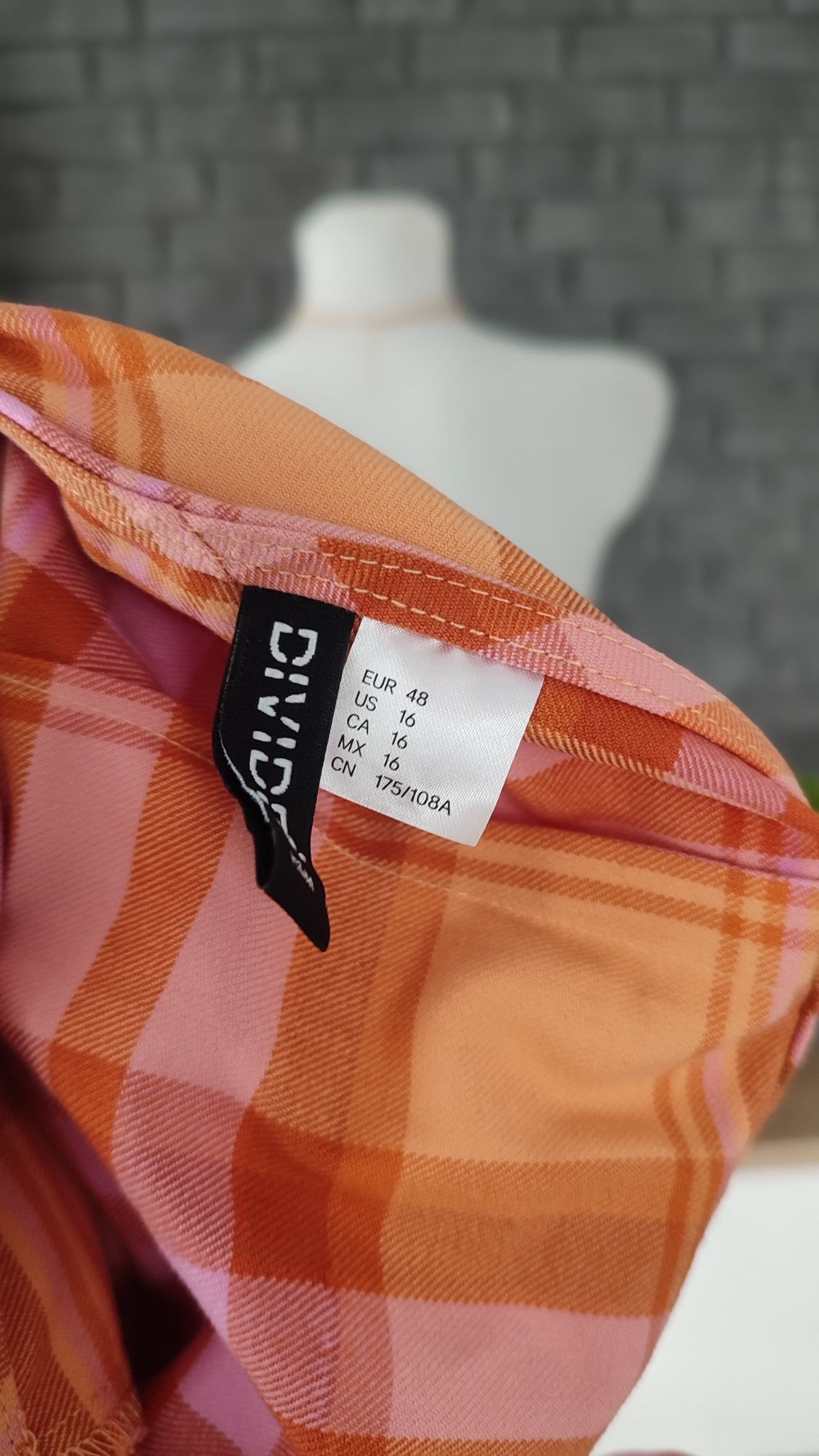 Sukienka mini w kratkę odkryte plecy wiązana H&M 46 48 UK letnia