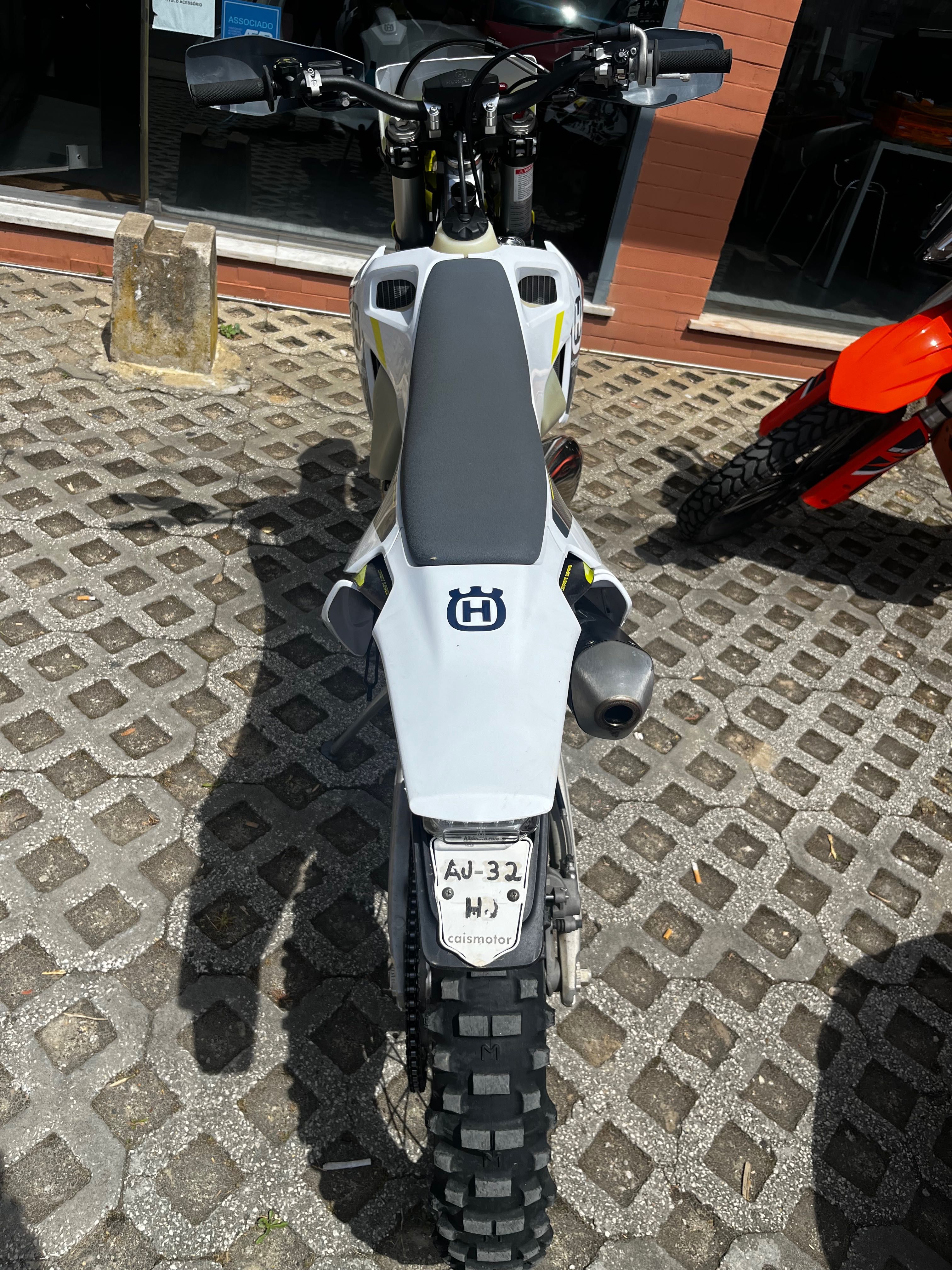 Moto Husqvarna TE 250