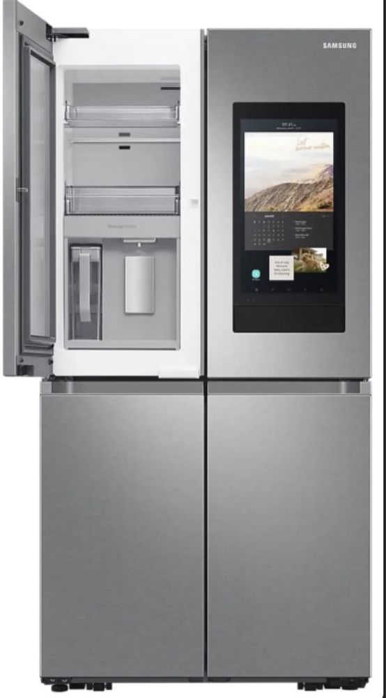 Топовий холодильний Samsung Family Hub RF65A977FSR 2023 року