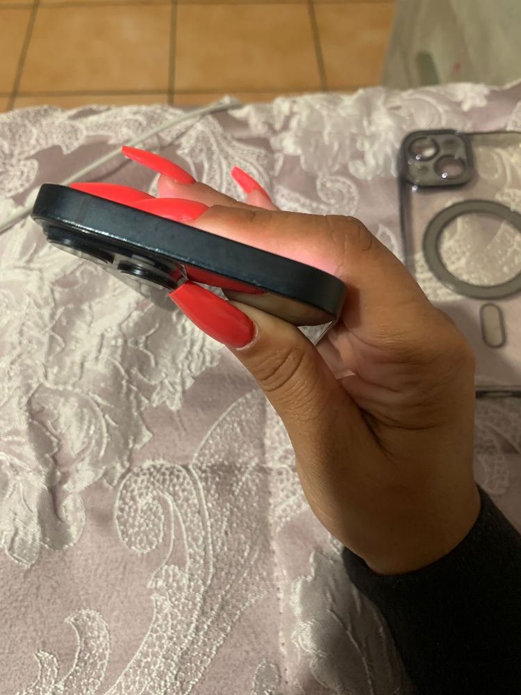 Iphone 14 em muito bom estado