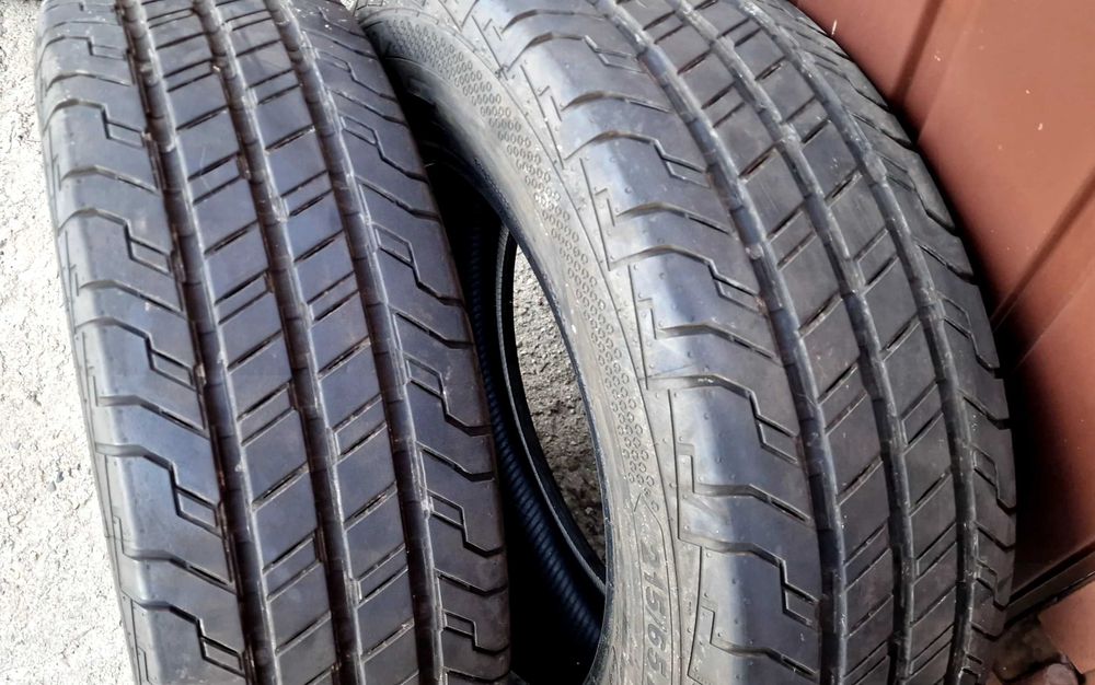 OPONY CONTINENTAL 215/65 R16C contiVANCOntact 100 109/107T