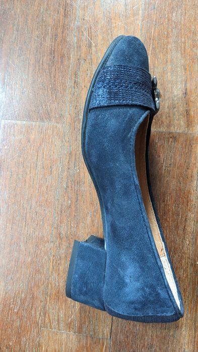 Sapatos de salto azuis