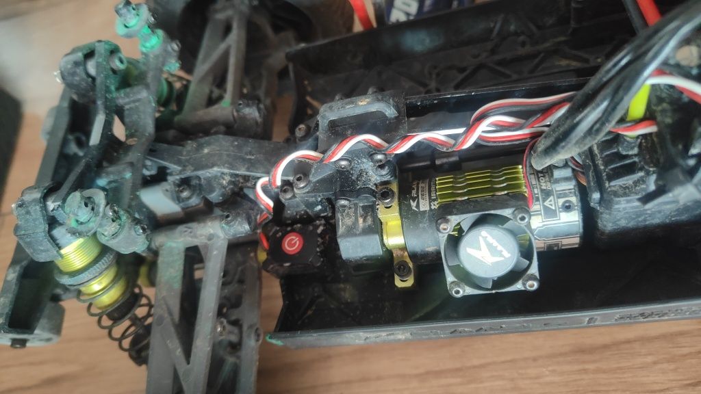 Rlaarlo terminator RC 1:10 auto zdalnie sterowane buggy  nie traxxas w