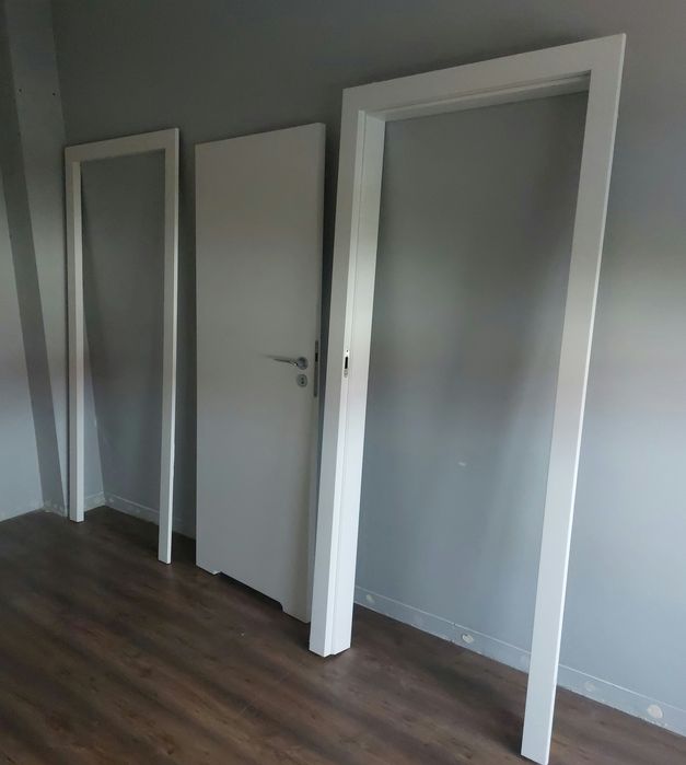 Drzwi Porta Kompletne z Ościeżnicą Regulowaną Bezprzylgowe 80