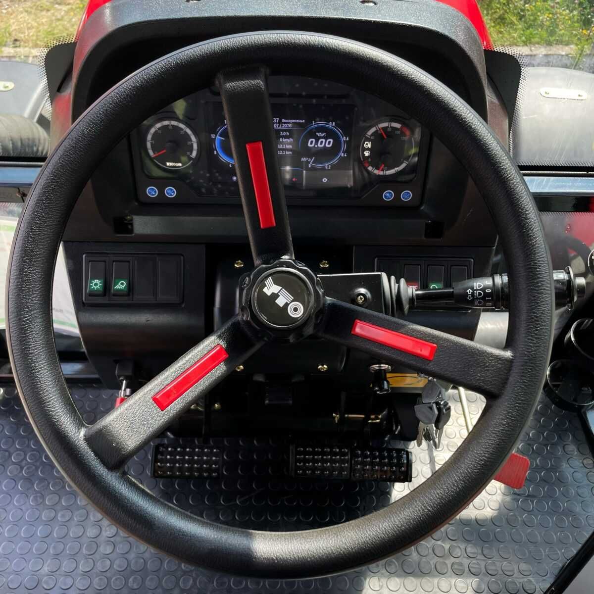 Трактор YTO (ЮТО) NLX 1024