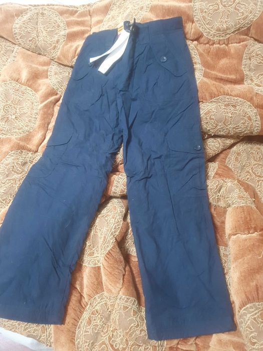 Calça nova com o forro