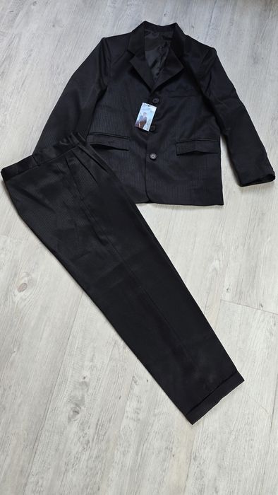 Nowy garnitur rozmiar 140 chłopięcy marynarka spodnie