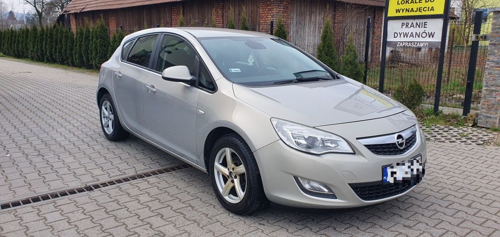 Opel Astra 1.4 Benzyna Zadbana !