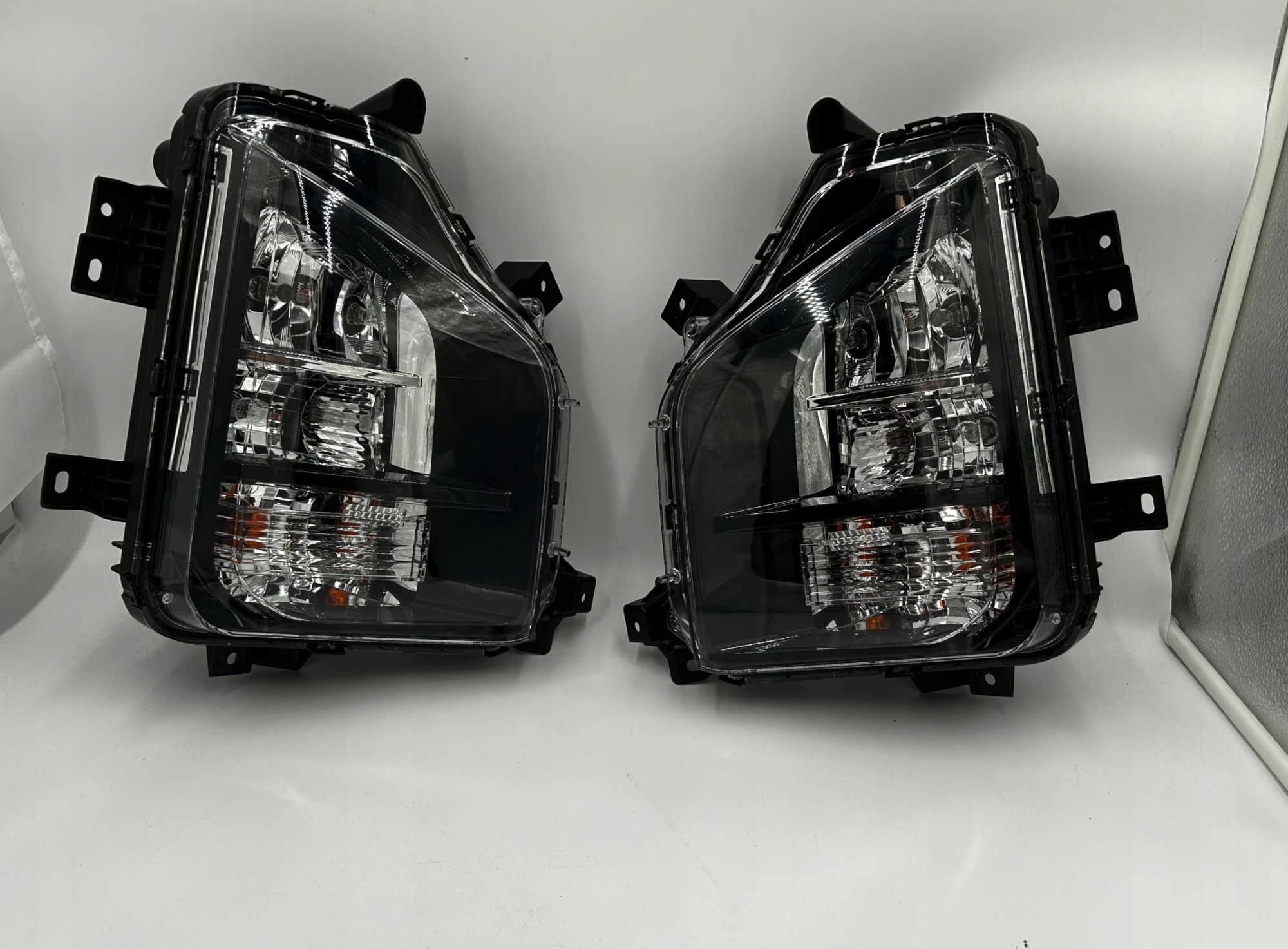 Дооснащення Mitsubishi L200 противотуманка туманка ліва права фара