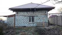 ПРОДАМ СРОЧНО Недобудованный будинок  в  Карнаухівка