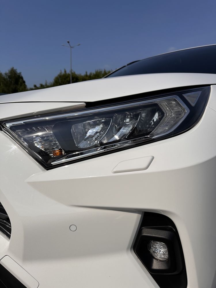 Toyota Rav4 2022 офійійна, на гарантіі