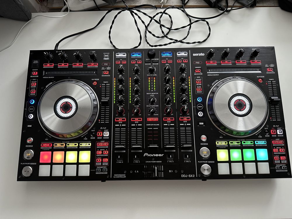 Pioneer DDJ SX2 - Контролер для діджея, DJ пульт + сумка