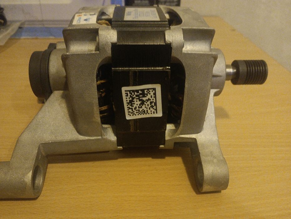 Інвекторний двигун для пральної машини Welling YXT220-2B