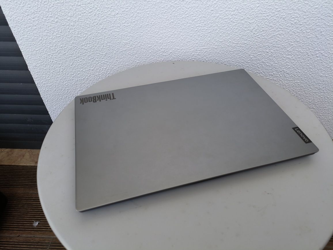 Portátil Lenovo Thinkbook 15-IIL / i5-1035G4 / 16GB RAM