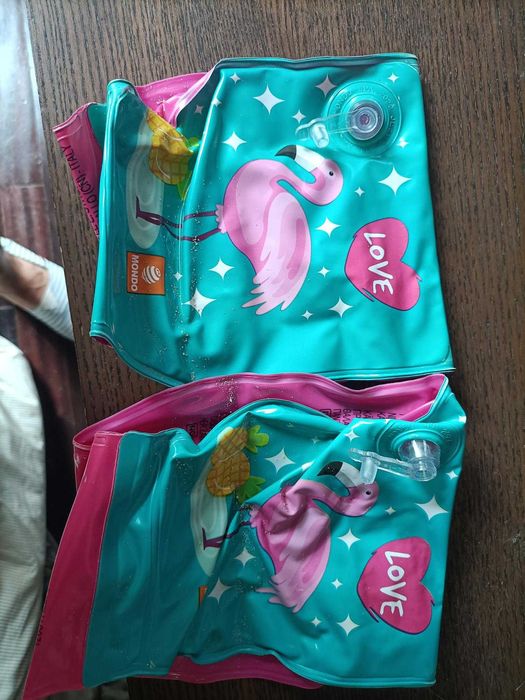 Braçadeiras para piscina