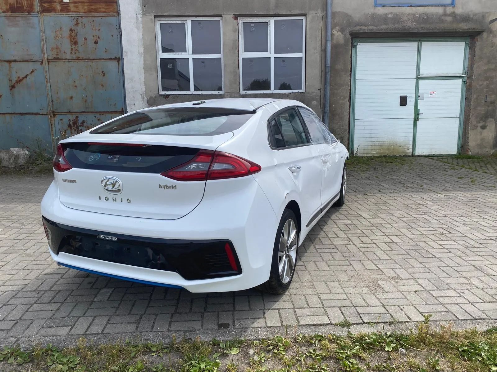 Hyundai IONIQ