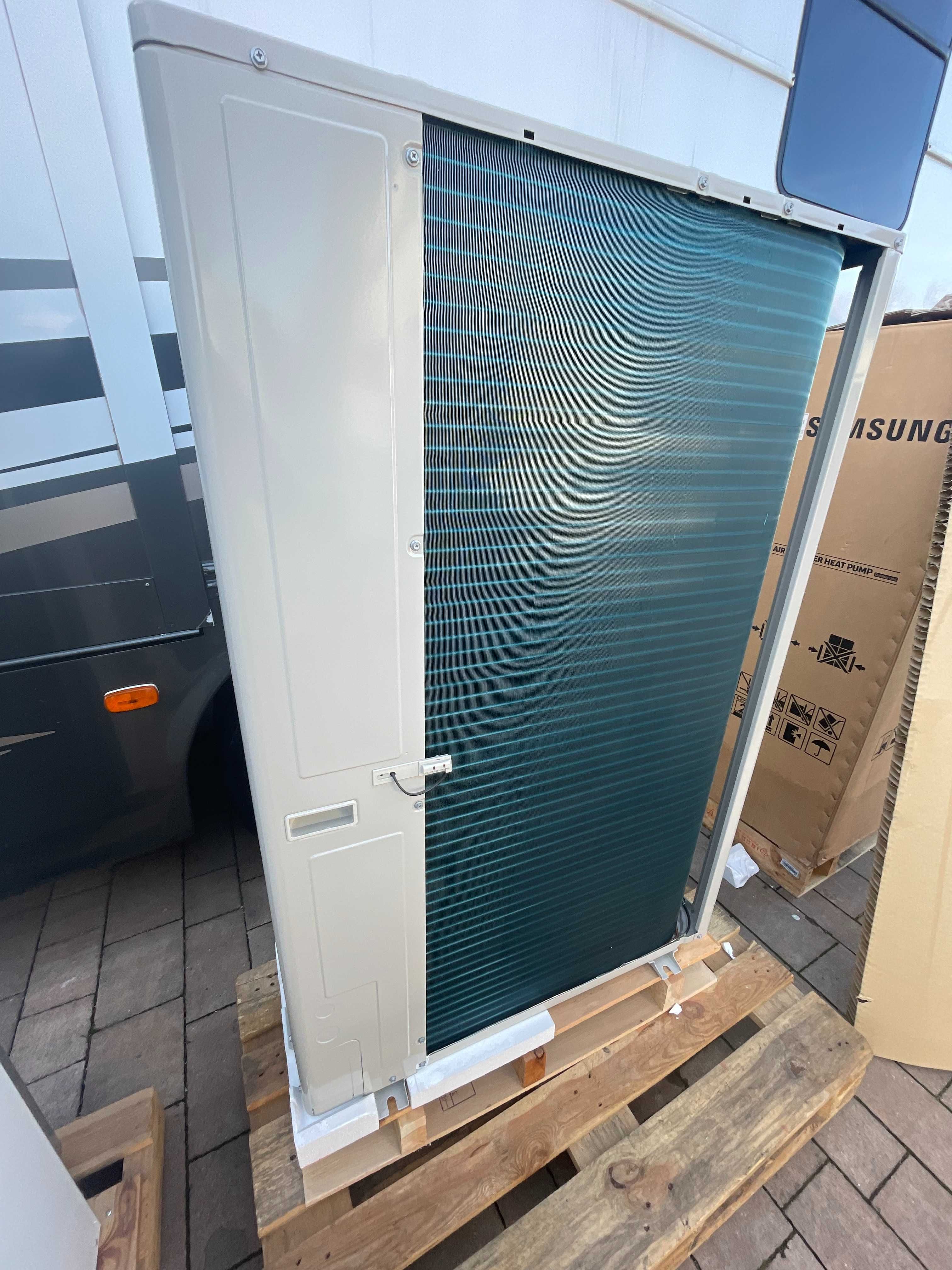 Daikin Altherma ERLQ011CAV3 z hydroboxem - pompa ciepła 11kw - nowa