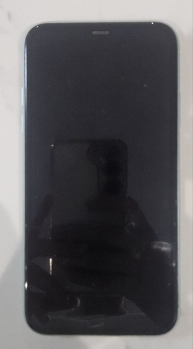 iPhone 11 64gb verde em estado de novo
