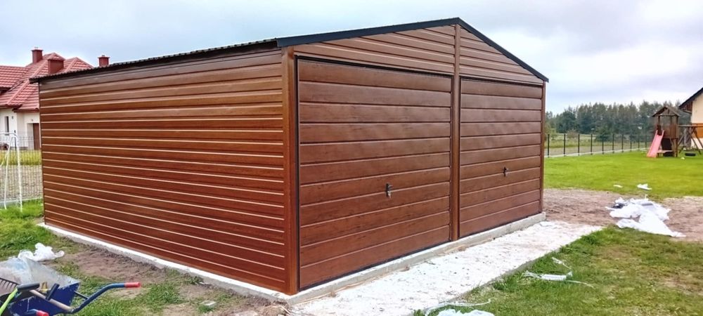 Garaże blaszane, domki