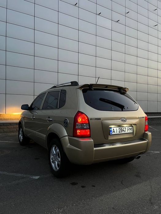 Hyundai Tucson 2006 рік