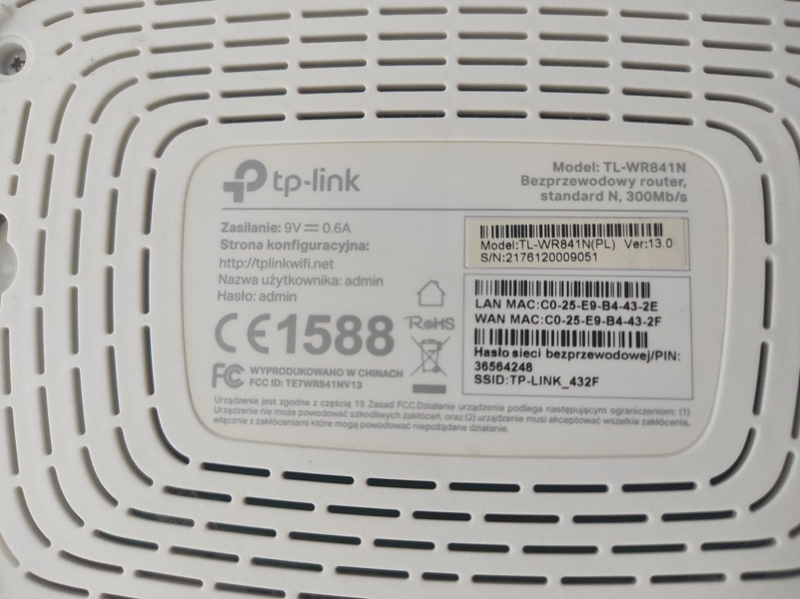 Router TP-LINK WR841N
