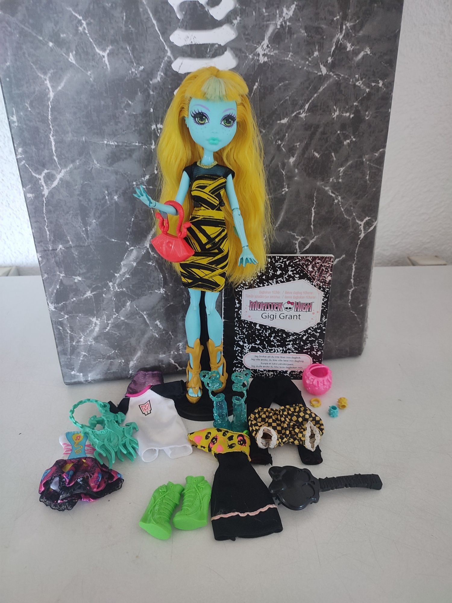 Monster high zestaw Lagoona Blue i dodatki