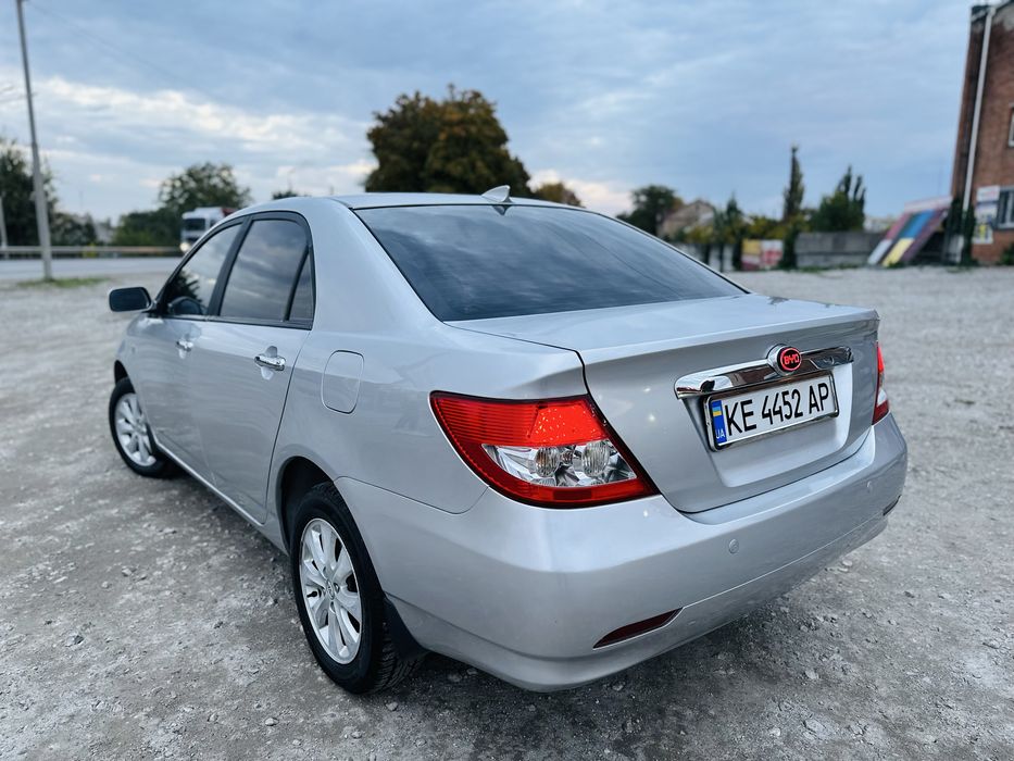 Продам BYD F3 2013год 1.5бензин