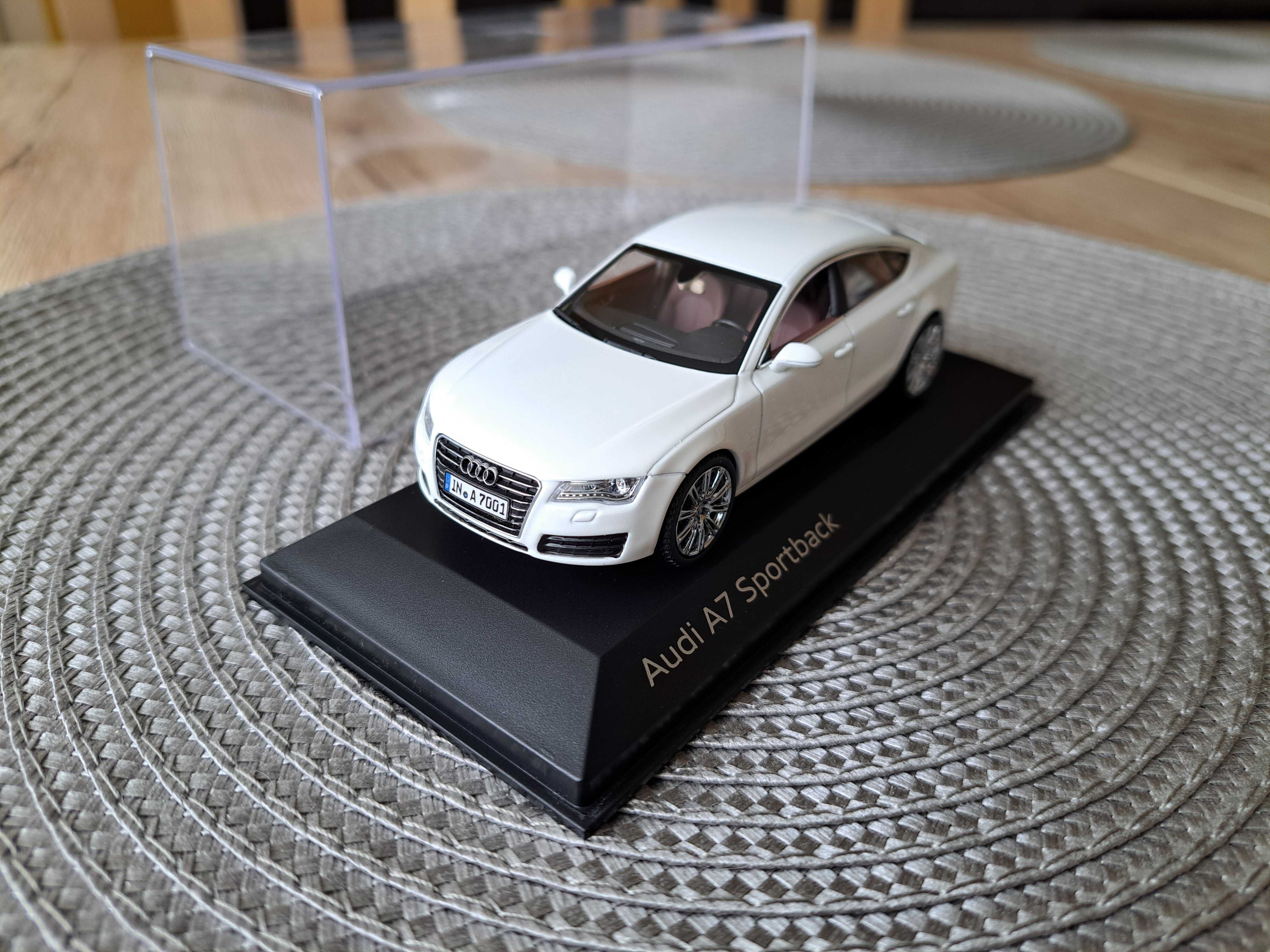 AUDI A7 Sportback Minichamps 1:43