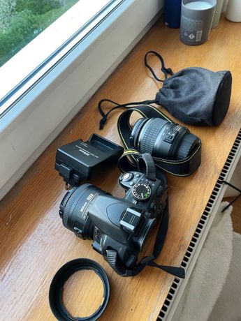 Aparat Nikon D3100, 18-55 kit + Nikkor AF-S DX 35mm f/1.8