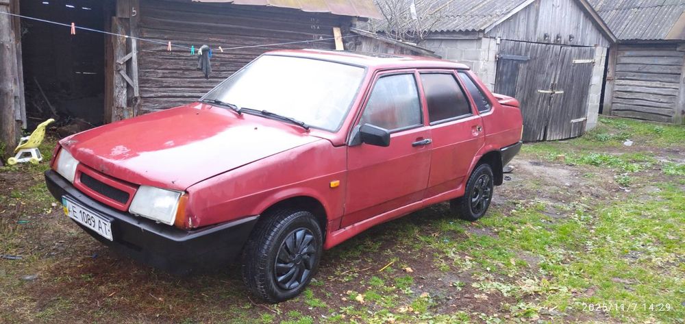 Продам ваз 21099.