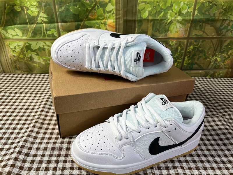 Dunk Low SB ISO White 38