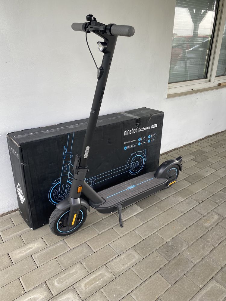 Hulajnoga Elektryczna Segway MAX G30D 350W