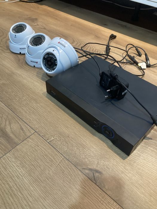 Monitoring Kamery Rejestrator 1TB Internet HDMI VGA