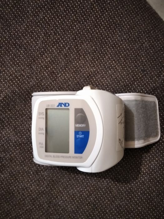 Прибор для измерения давления.