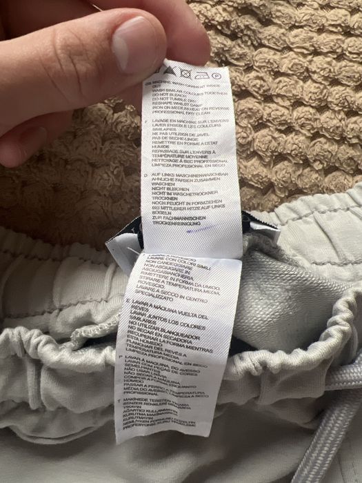 Шорты stone island в хорошем состоянии