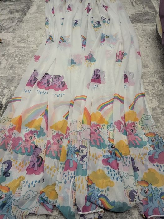 Тюль у дитячу кімнату