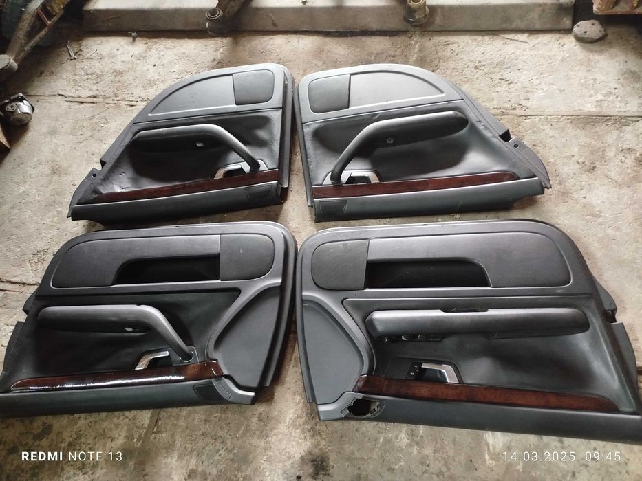 Карти дверні шкіряні audi a4b6