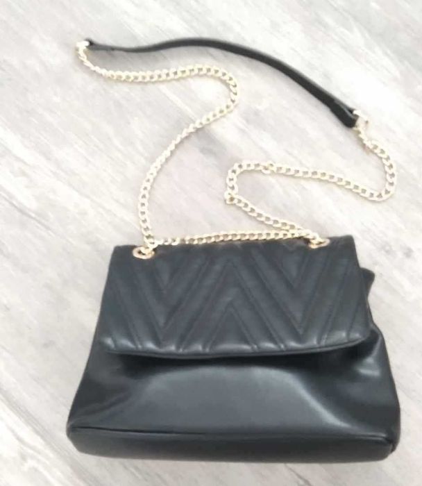 Torebka na łańcuszku