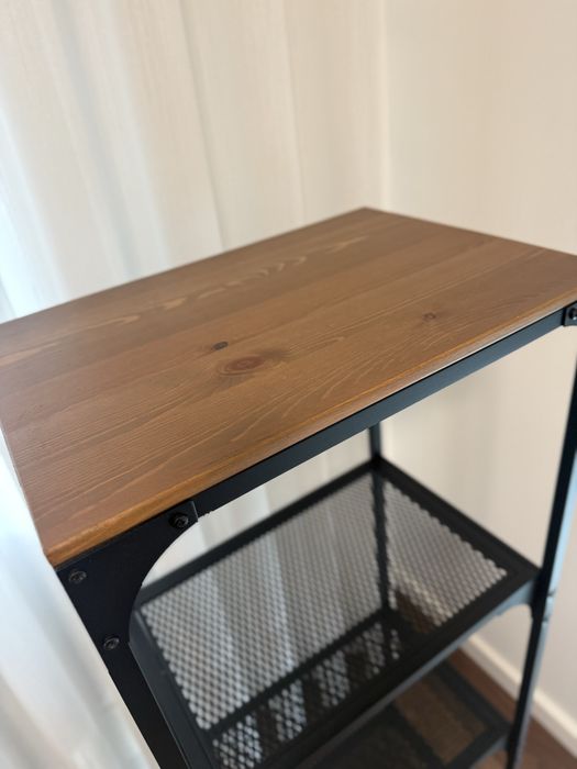 Estante metálica e madeira 51cmX136cm