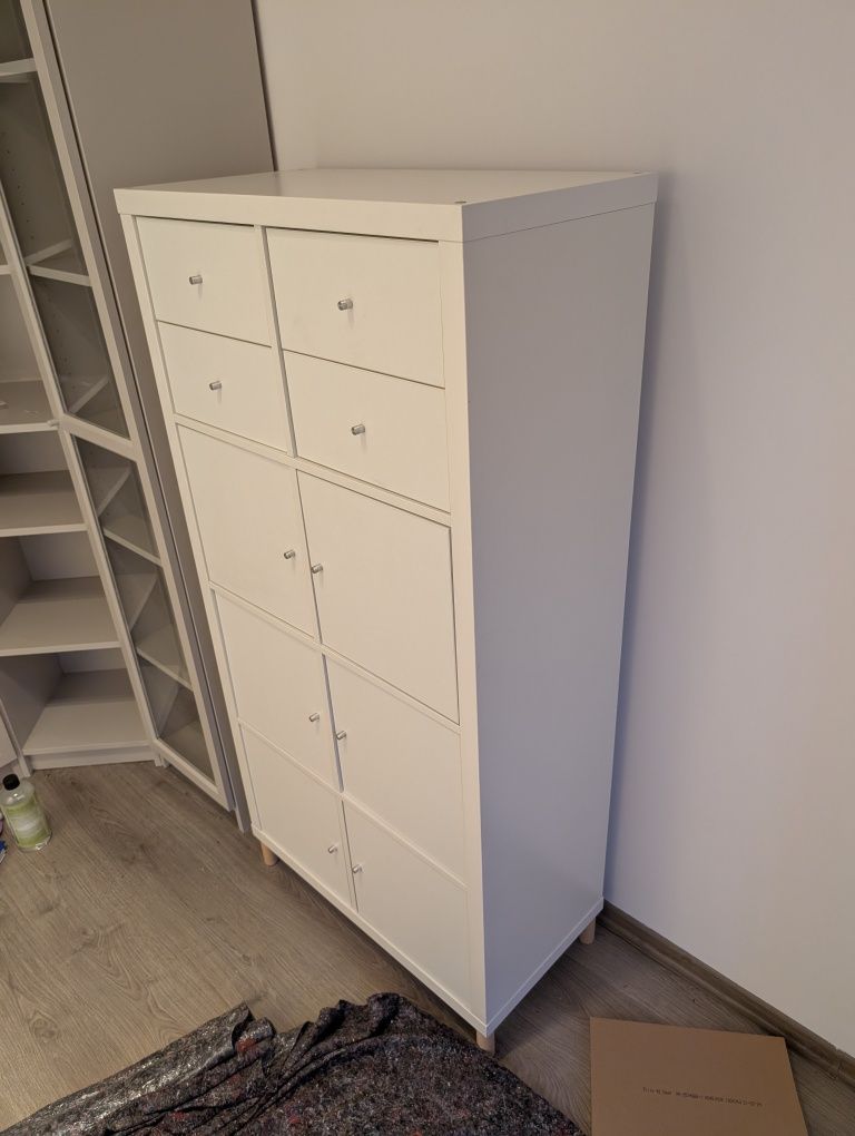 Regał Kallax biały 2x4 z wkładami i nogami 77x147 (2x szuflad, 6x półk