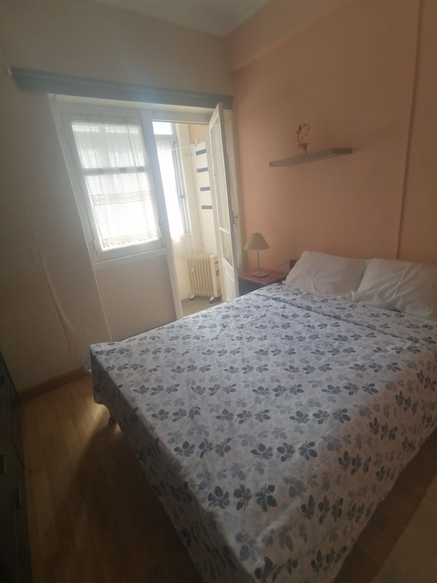 Quarto para rapariga/rapaz/estudante