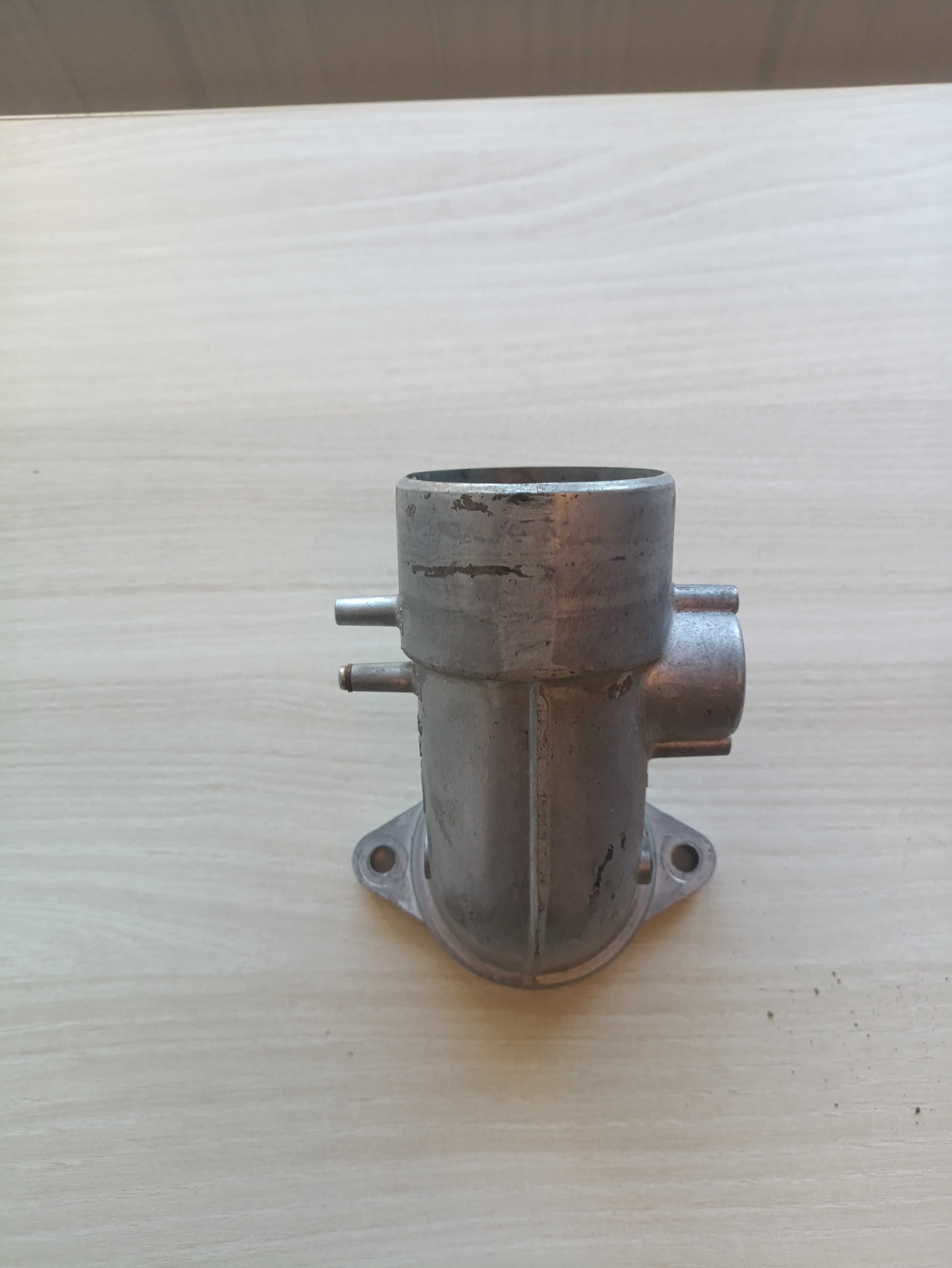 Кришка теплообмінника  і з`єднувальна труба до котла BUDERUS GB112-60W